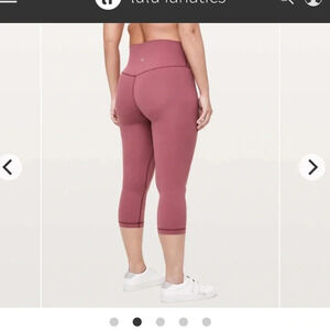 Lululemon Align Crop *21"
Misty Merlot